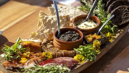 Indigenous Tasting Platter